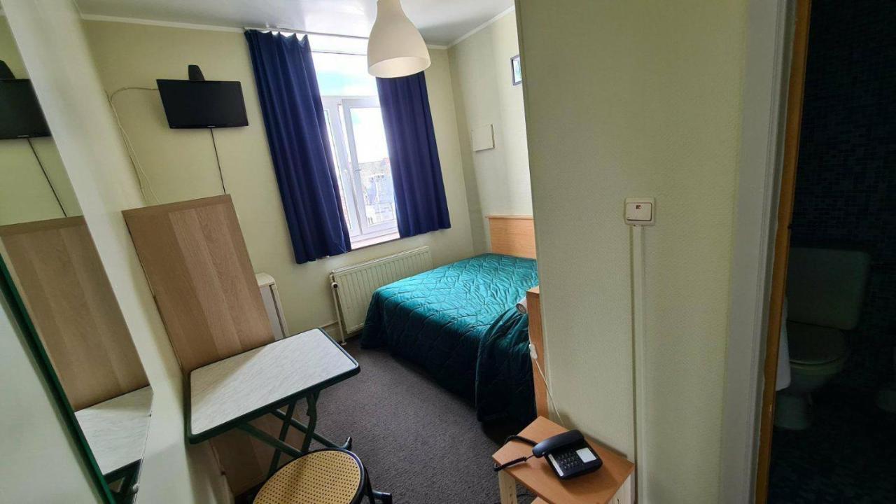Hotel Melissa Péruwelz Esterno foto
