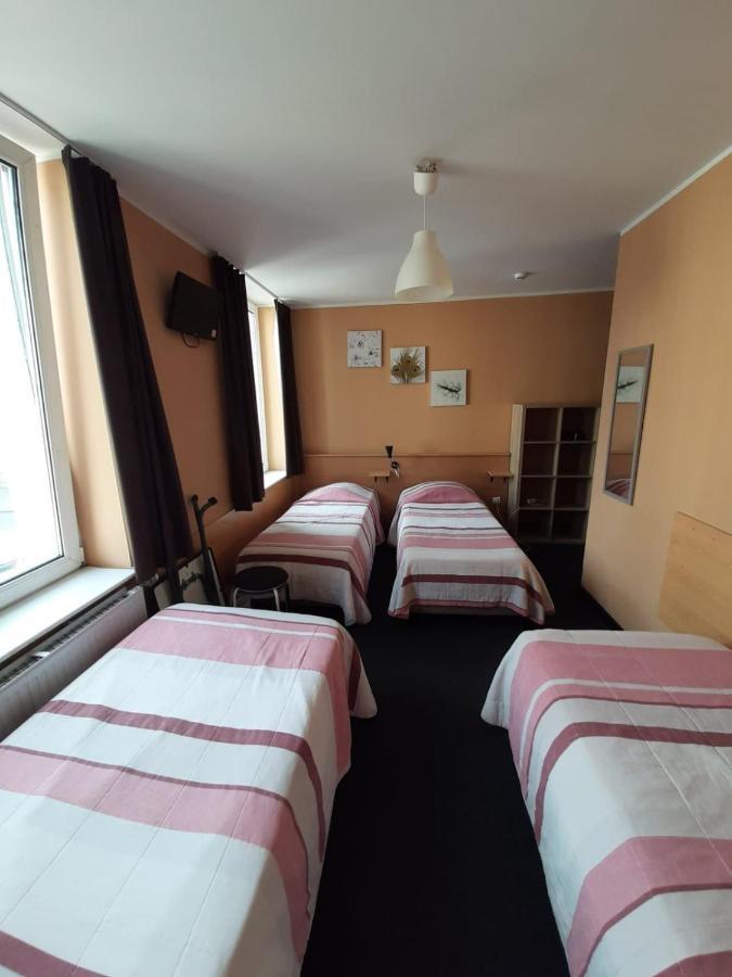 Hotel Melissa Péruwelz Esterno foto